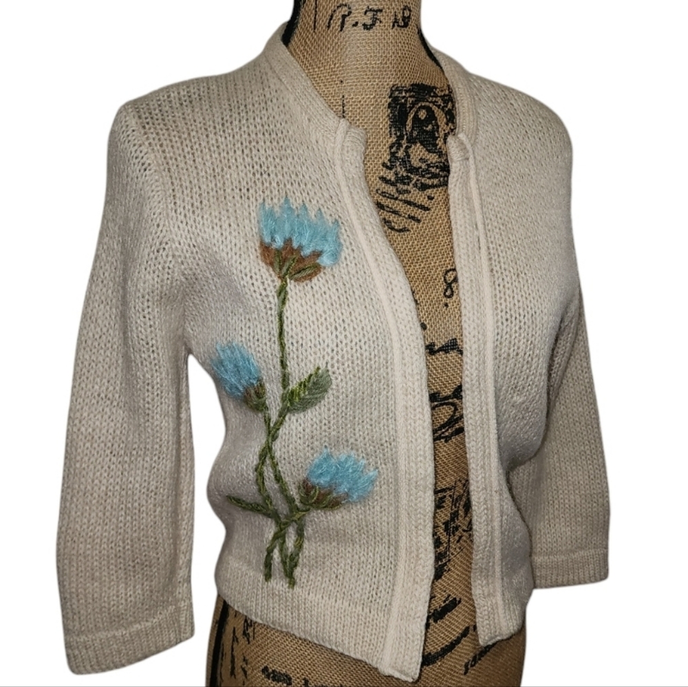 Vntg 50s-60s Cardigan Sweater MEDIUM Union Label Mohair Wool Retroglam Grandma
